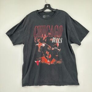 Young & Reckless Chicago Bulls Tshirt XL Black Red‎ NBA Basketball Streetwear